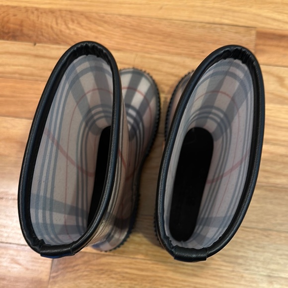 Burberry Kids Plaid Rain Boots - Black, Gray, Red - Picture 3 of 3